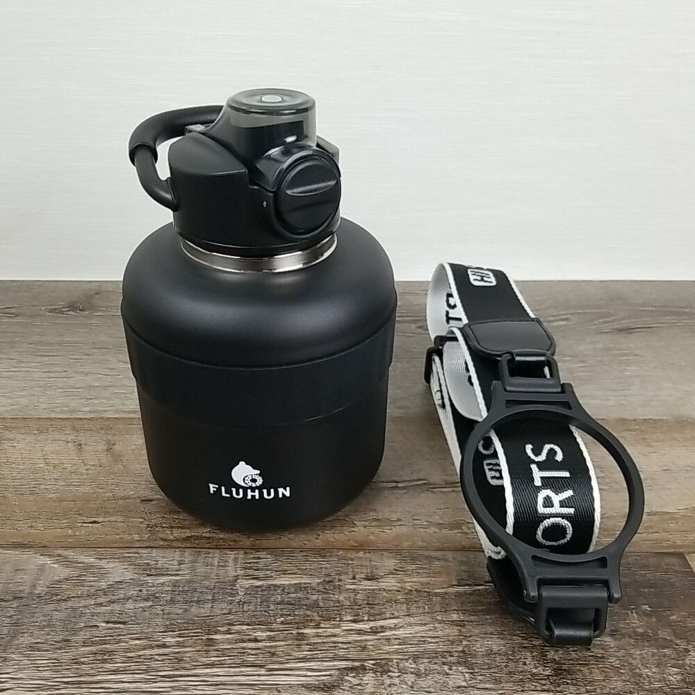 FLUHUN 32 oz Insulated Water Bottle with Straw Lid and Handle, 32 Ounces, Black